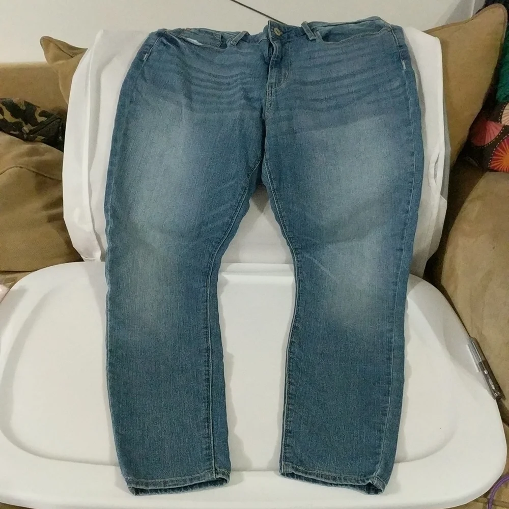 Signature by Levi's Modern Skinny Medium Wash Jeans - plus size 14